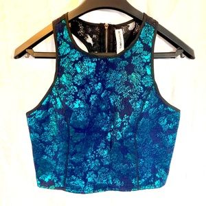 Metallic fitted crop top